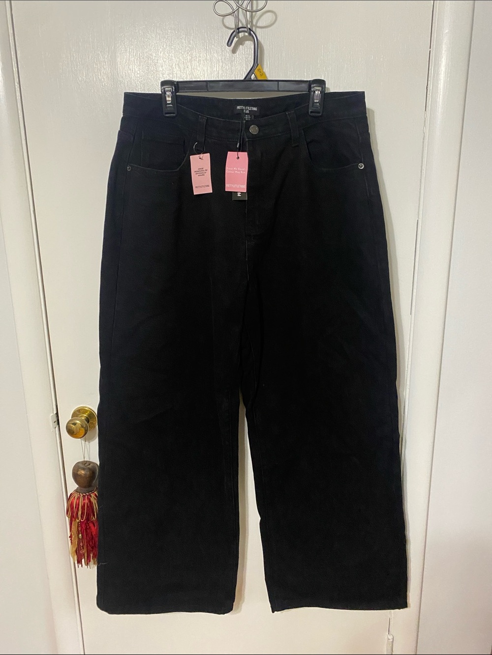 PrettyLittleThing Black Boyfriend Wide Leg Jeans